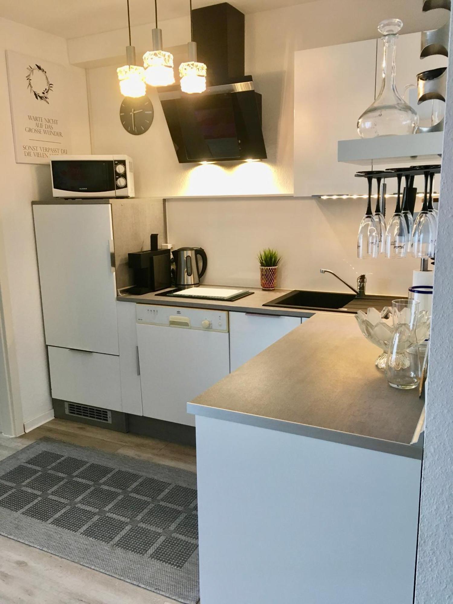 Living At Saarpartments -Adults Only- 2 Bedroom, Netflix - Business & Holiday Apartments For Long- And Short Term Stay, 3 Min To Train Station, Secure E-Bike Parking! Σααρμπρύκεν Εξωτερικό φωτογραφία
